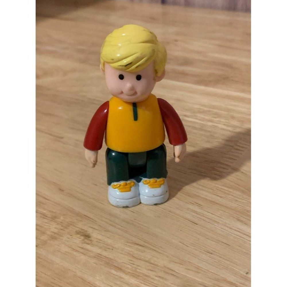 Geoffrey little people Boy figure movable arms 2"